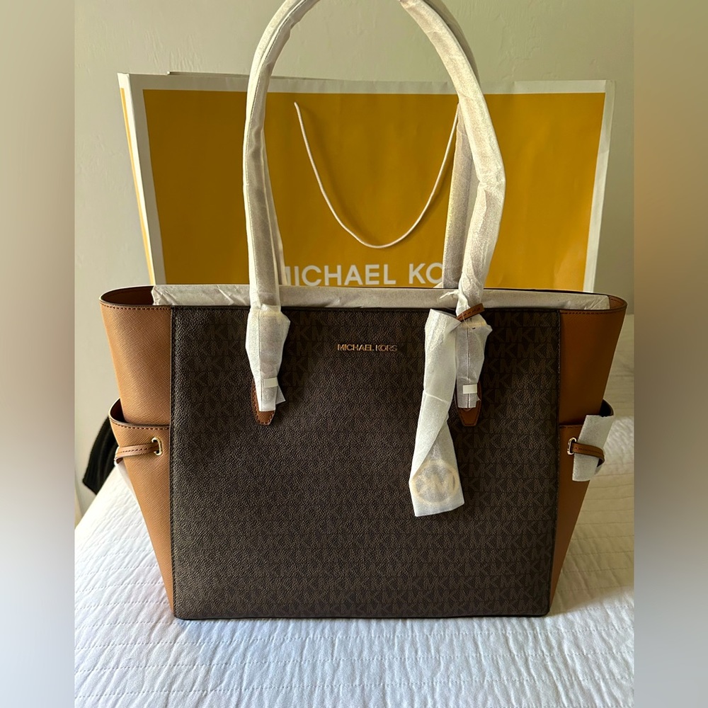 NEW Michael Kors large drawstring tote!
